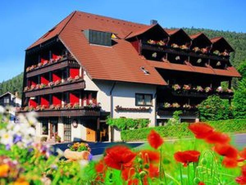 Hotel Schwarzwaldhof Enzklösterle Exterior foto